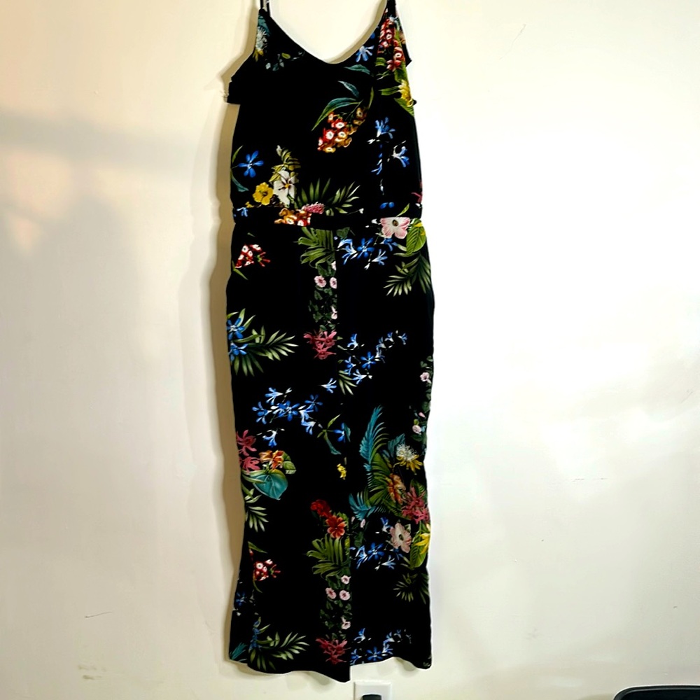 ‼️SOLD‼️Women’s Dex Floral Romper, Size Small.